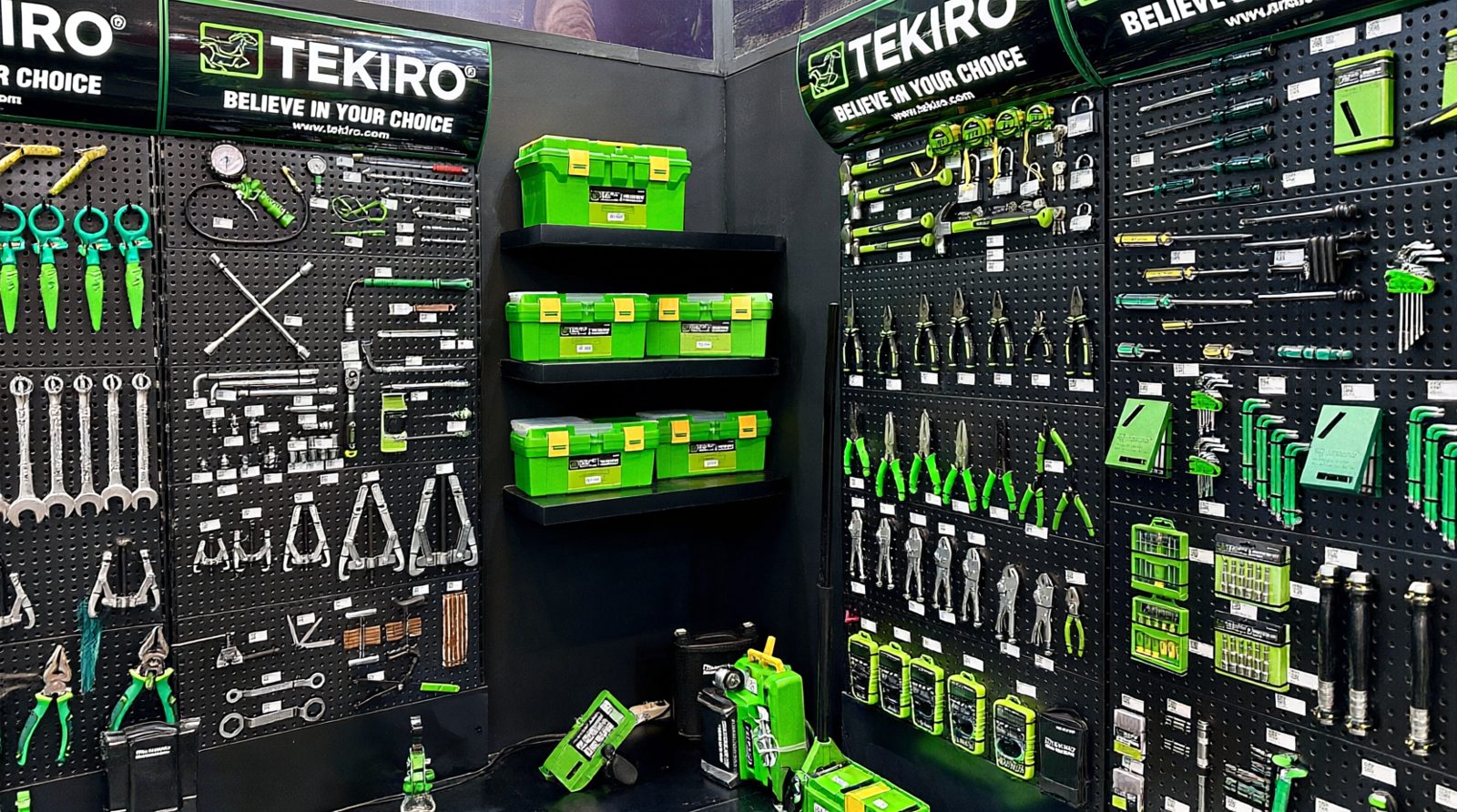 Display Lengkap